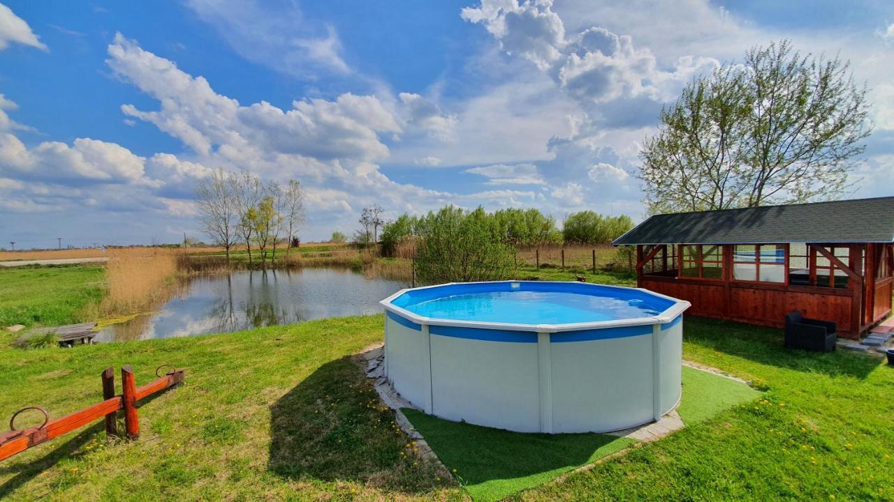 Etno Salas - Etno Ranch - Seosko Turisticko Domacinstvo Vila Palić Exterior foto
